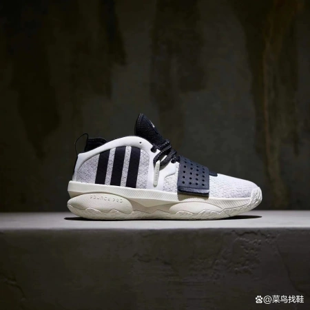 武汉logo设计（利拉德新一代签名球鞋曝光！这才是我们记忆中的Adidas签名篮球鞋）利拉德的鞋款哪一个比较好，